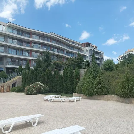 Sun Wave Near The Sea Свети Влас