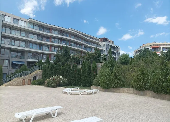 Sun Wave Near The Sea Свети Влас